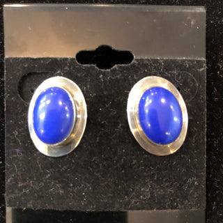 R SS Oval Stone Button Earrings