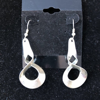 R Twisted Hoop Earrings